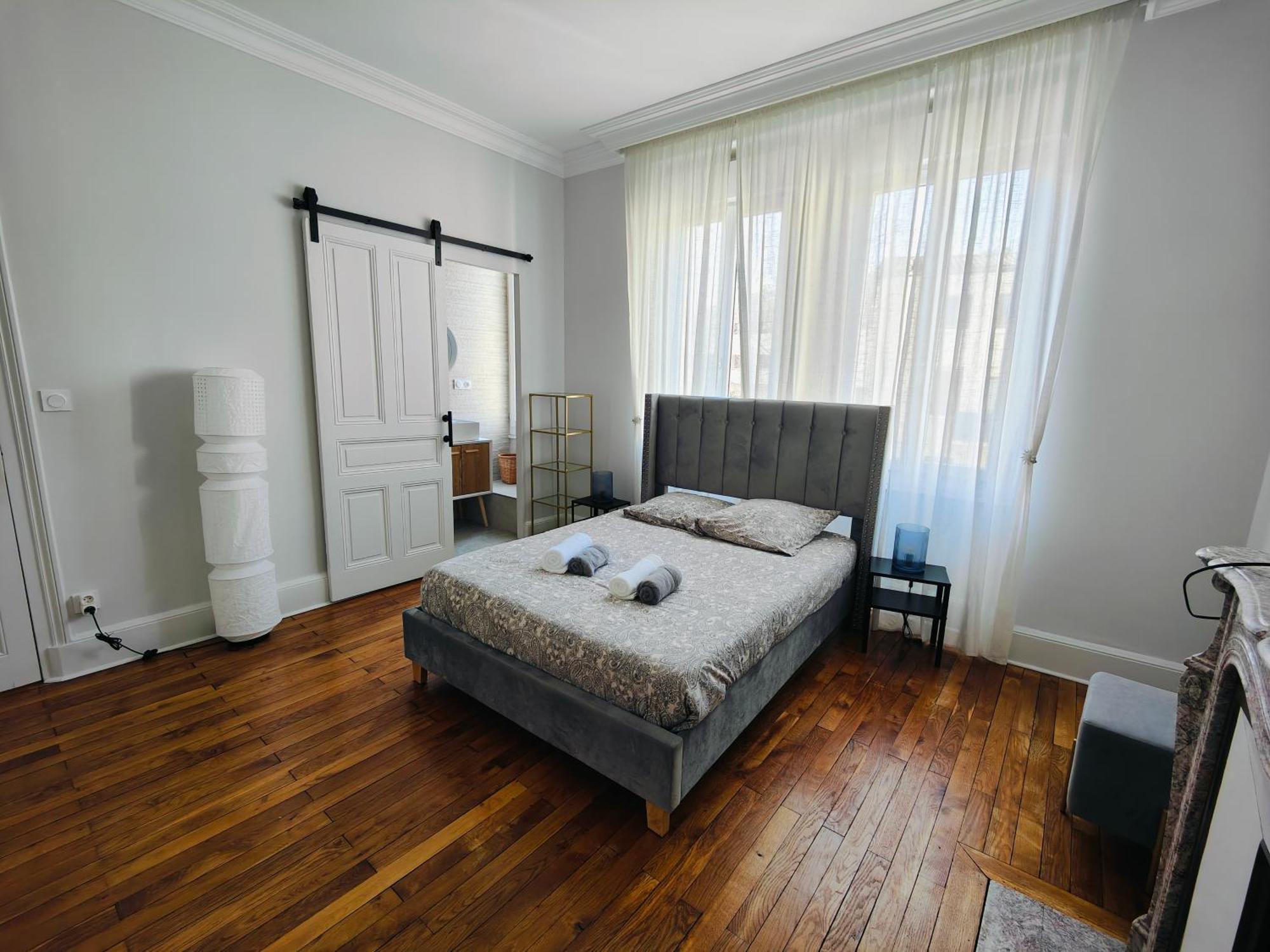 Self-Checkin Town House - Rooms To Rent In A Beautiful Modern Town House - Not A Hotel - Location De Chambres Avec Arrivee En Autonomie - Extra Fee For Sheets And Towels - Private Parking - Check Your Plateform Inbox And Follow Check-In Instructions Saint-Romain-en-Gal Ngoại thất bức ảnh